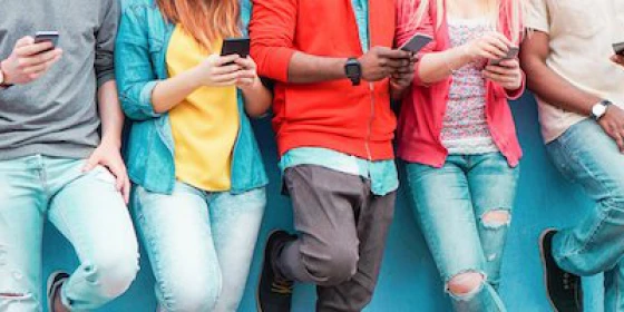 Adolescenza e nuove tecnologie. Tavola rotonda