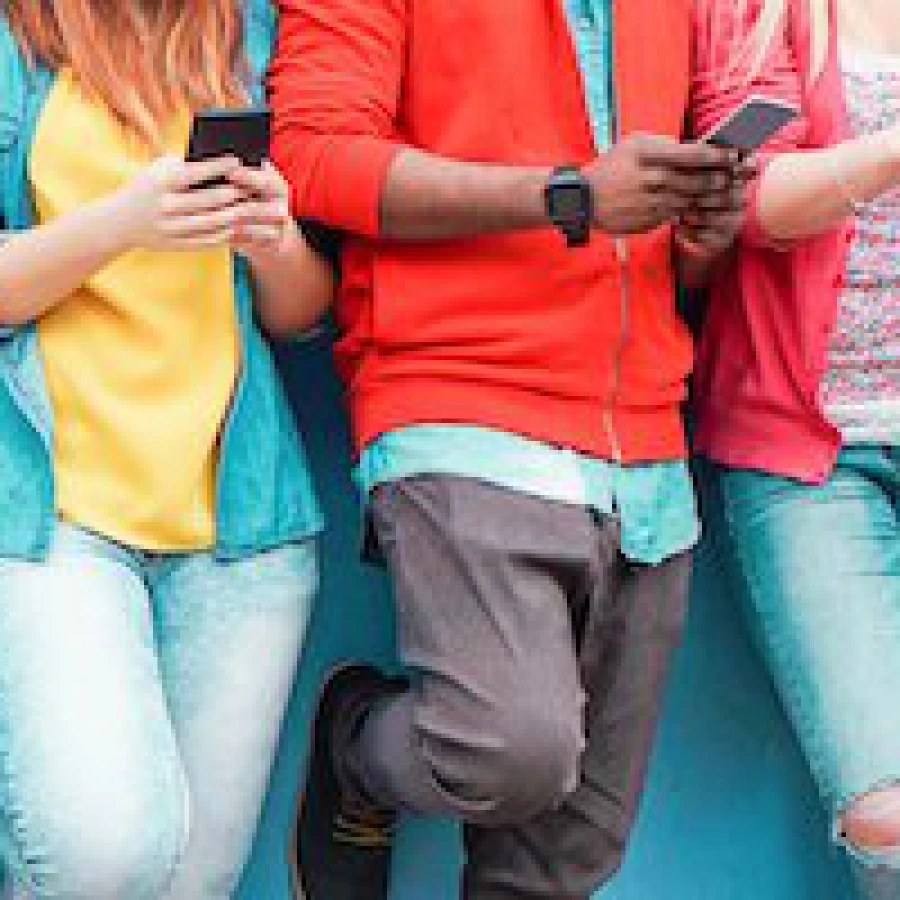 Adolescenza e nuove tecnologie. Tavola rotonda