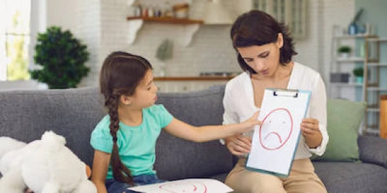 Tecniche e strumenti di intervento in psicoterapia cognitivo comportamentale per l'età evolutiva